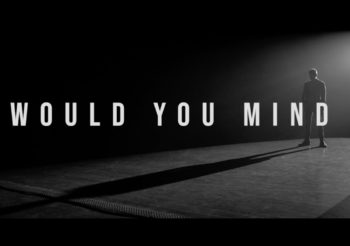 Экс-вокалист Kasabian Том Мейган выпустил сольный сингл «Would You Mind» — первый после увольнения из группы